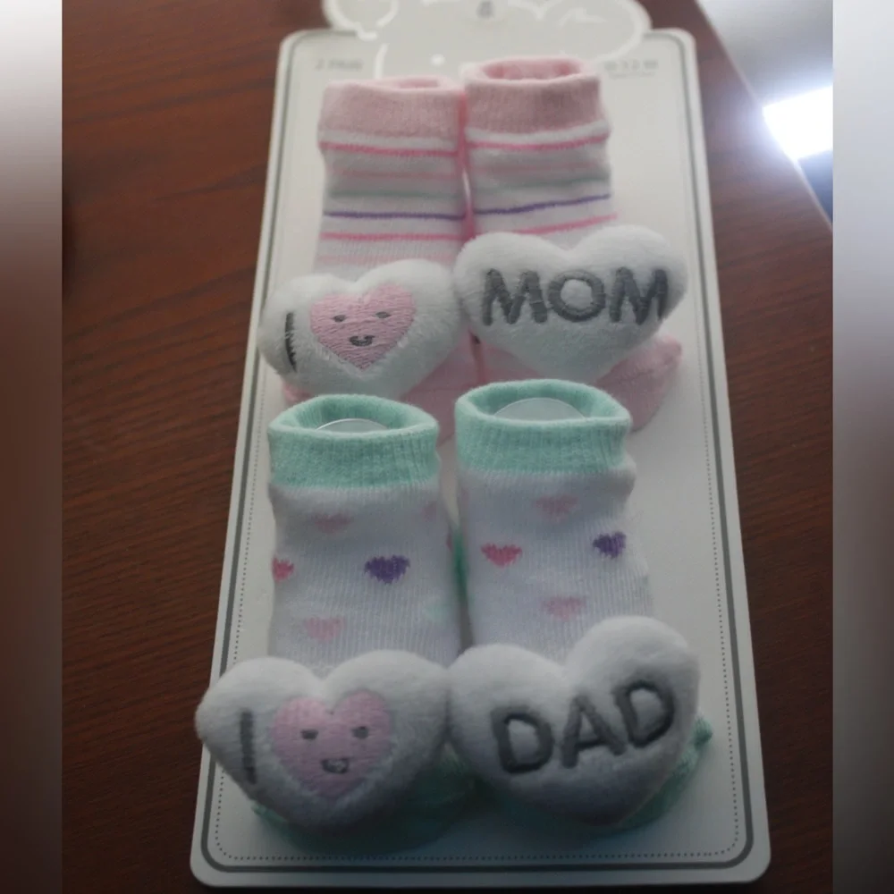 Koalababy 2 Pair Rattle Socks Set 0-12M I Love Mom & Dad NEW